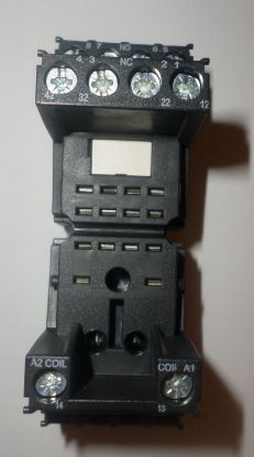 Picture of 4 Pole Relay Base